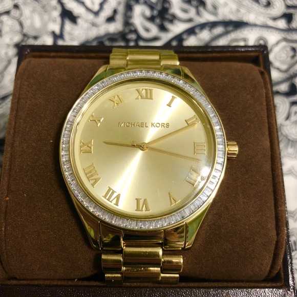 Michael Kors Gold Watch - Picture 4 of 8